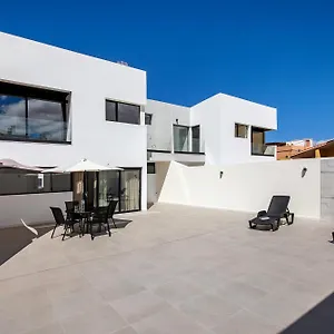 https://las-cuestitas-sol.hotelsfuerteventura.org