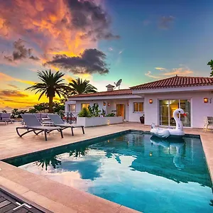 https://villa-ginevra-arona-tenerife.in-canary-islands.com